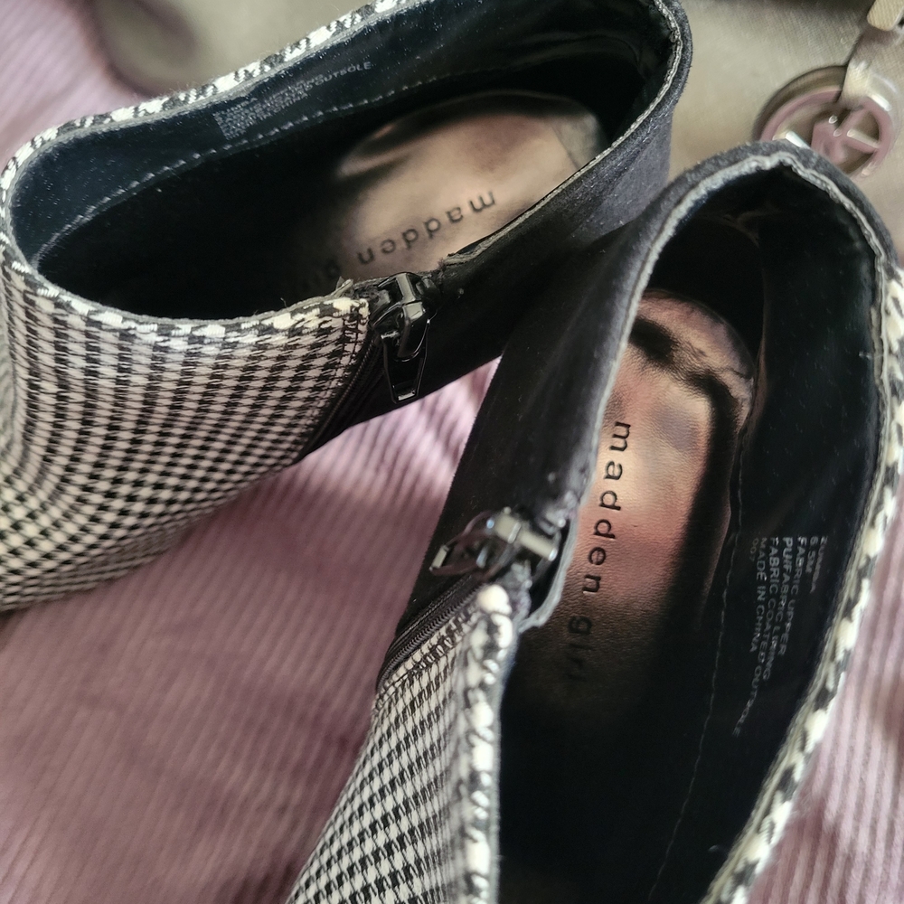 Madden Girl Black and White Houndstooth Booties - Picture 5 of 6
